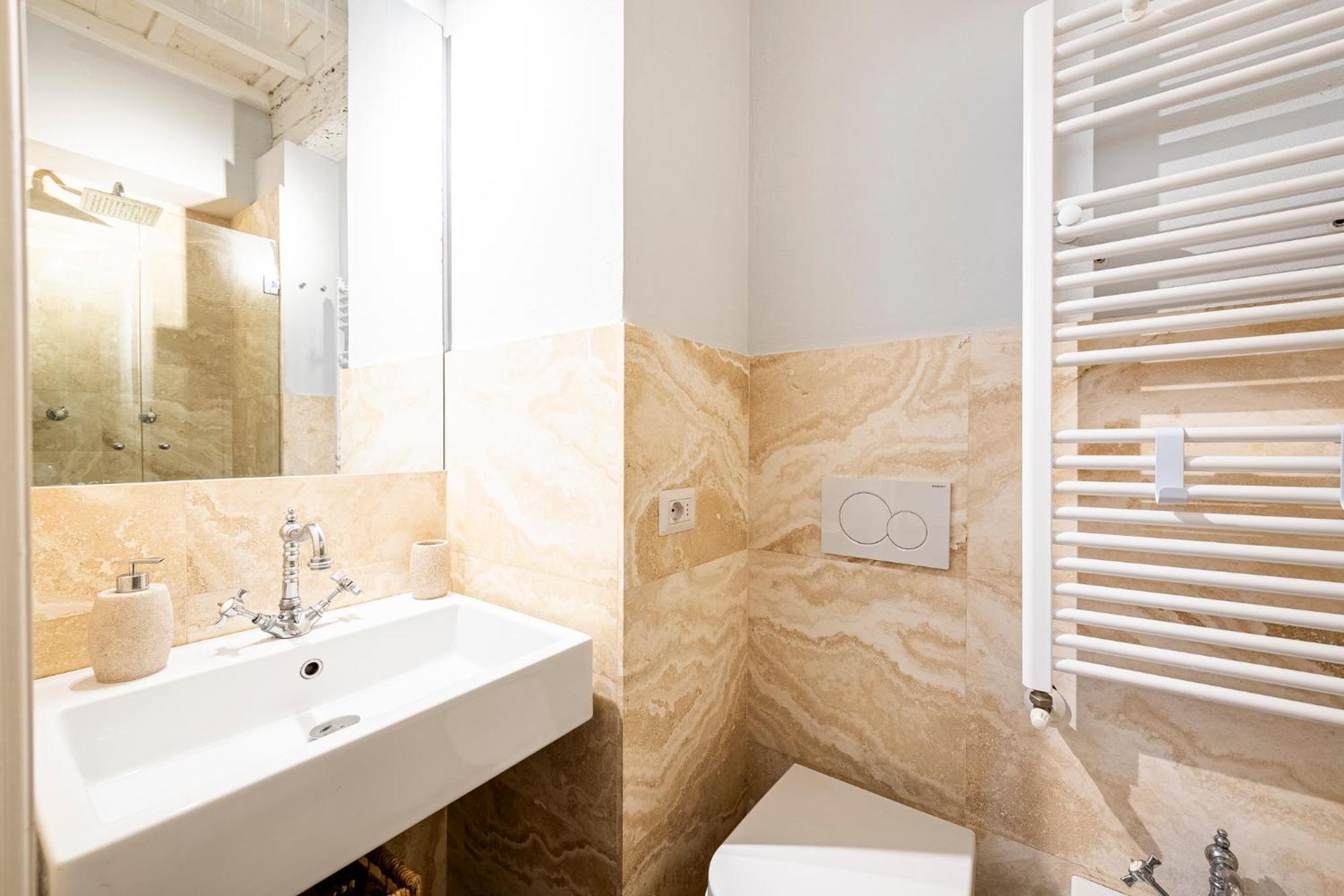 Suite In Pz. Michelangelo: Due Camere Con Due Bagni Firenze Kültér fotó