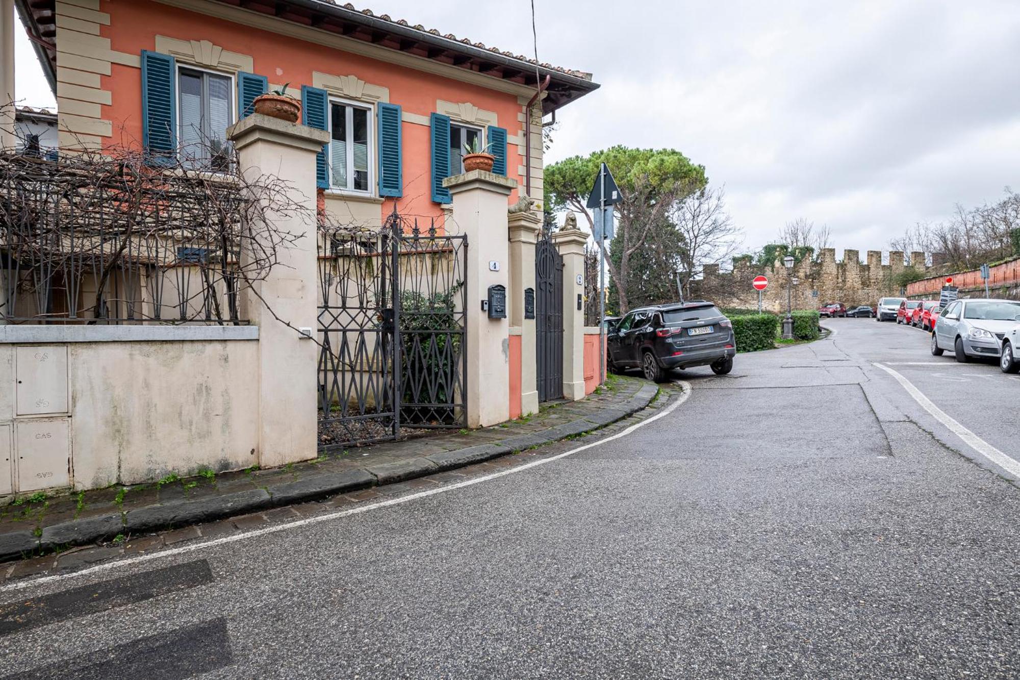Suite In Pz. Michelangelo: Due Camere Con Due Bagni Firenze Kültér fotó